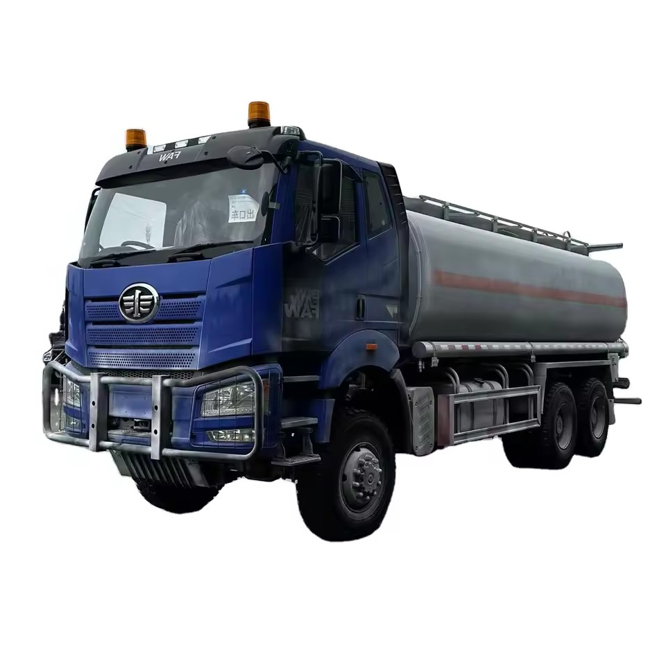 Jiefang 6 * 6 Truk Tanker Minyak 26m3