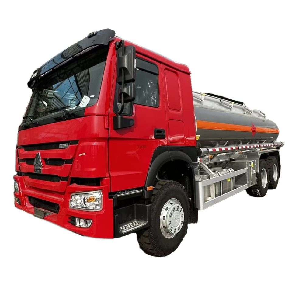 HOWO 20Ton Aluminium Aloi Bahan Api Tangki Trak Dengan Aliran Meter, Chassis Terkenal & Badan Ri