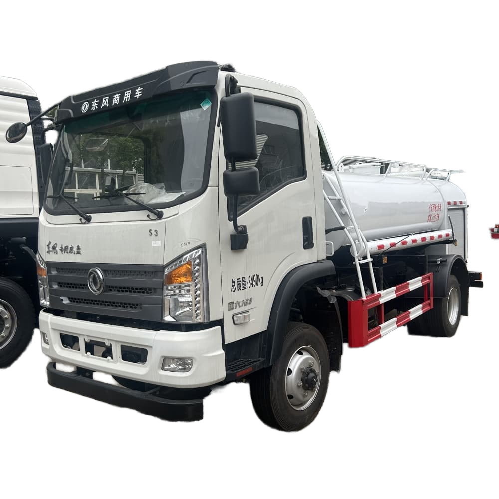 Dongfeng 8ton Diesel Bahan Api Api Kereta Khas Dengan Air Meriam 4x2 Roda Pemandu Untuk Dijual