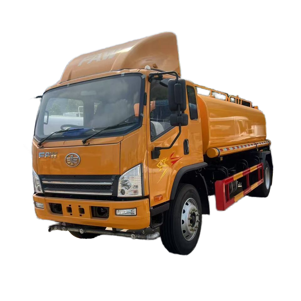 Liberation 10m&sup3; 4x2 Water Tank Truck: Penyelesaian Pengurusan Air Semua-dalam-Satu Untuk Infras