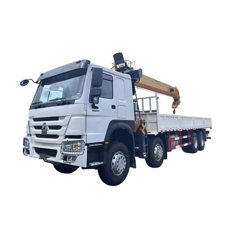 Howo Berat 8x4 14 Ton Teleskopik Boom Crane Truk Dipasang Knuckle Crane Untuk Angkat Berat