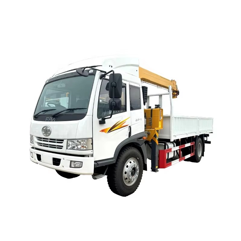 FAW 4x2 Crane Truck 6 Ton Truck Mounted Crane Telescopic Boom Crane Untuk Mengangkat Berat Badan