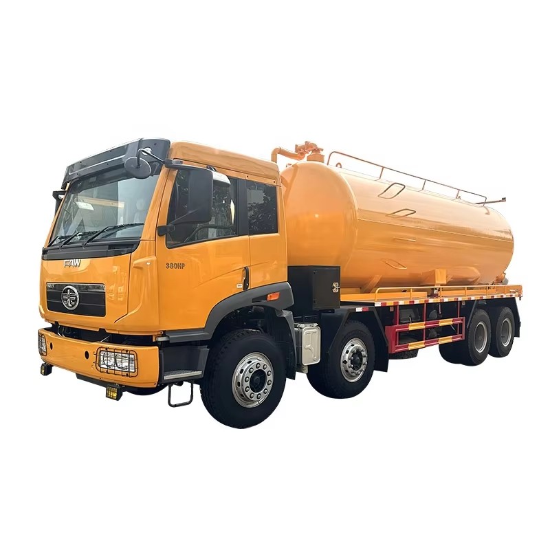 FAW 30000L Sewage Suction Cleaning Truck 8x4 Heavy Duty Septic Fecal Vacuum Waste Truck Untuk Dijual