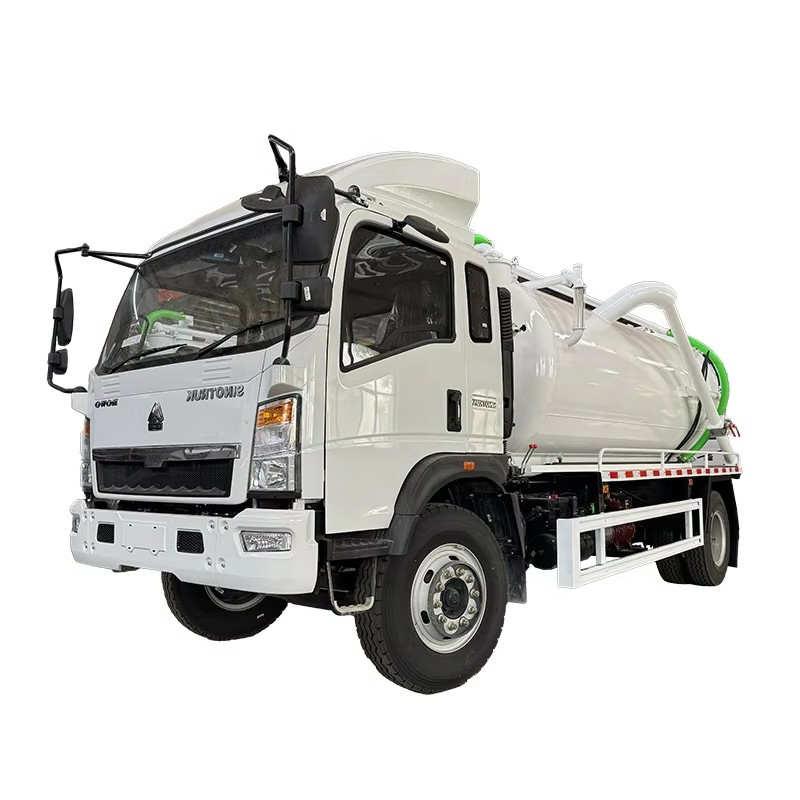 Sinotruk Howo 5000L Sewage Suction Truck 4x2 Tekanan Tinggi Vakum Sewage Suction Tanker Untuk Sa