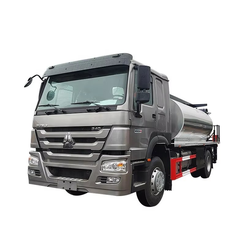 Howo 4x2 Road Paving Machinery Trak Bitumen Road Asphalt Spray Trak Pengedar Bitumen