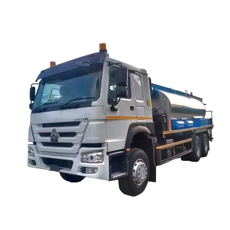 Howo 15 Ton Road Paving Machinery 6x4 Trak Pengedar Asfalt Trak Penyemprot Minyak Panas Bitumen