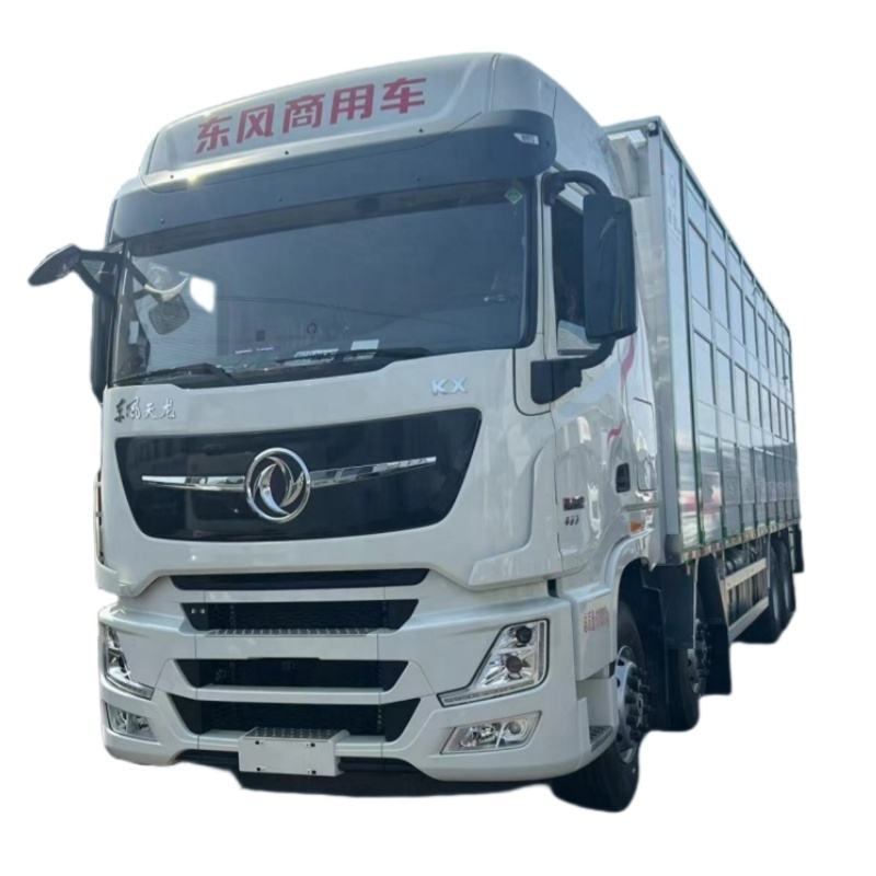 Dongfeng 8 * 4 Hewan Hauling Truck 9.6m Live Baby Pig Haiwan Ayam Pengangkutan Van Truck Aluminium A
